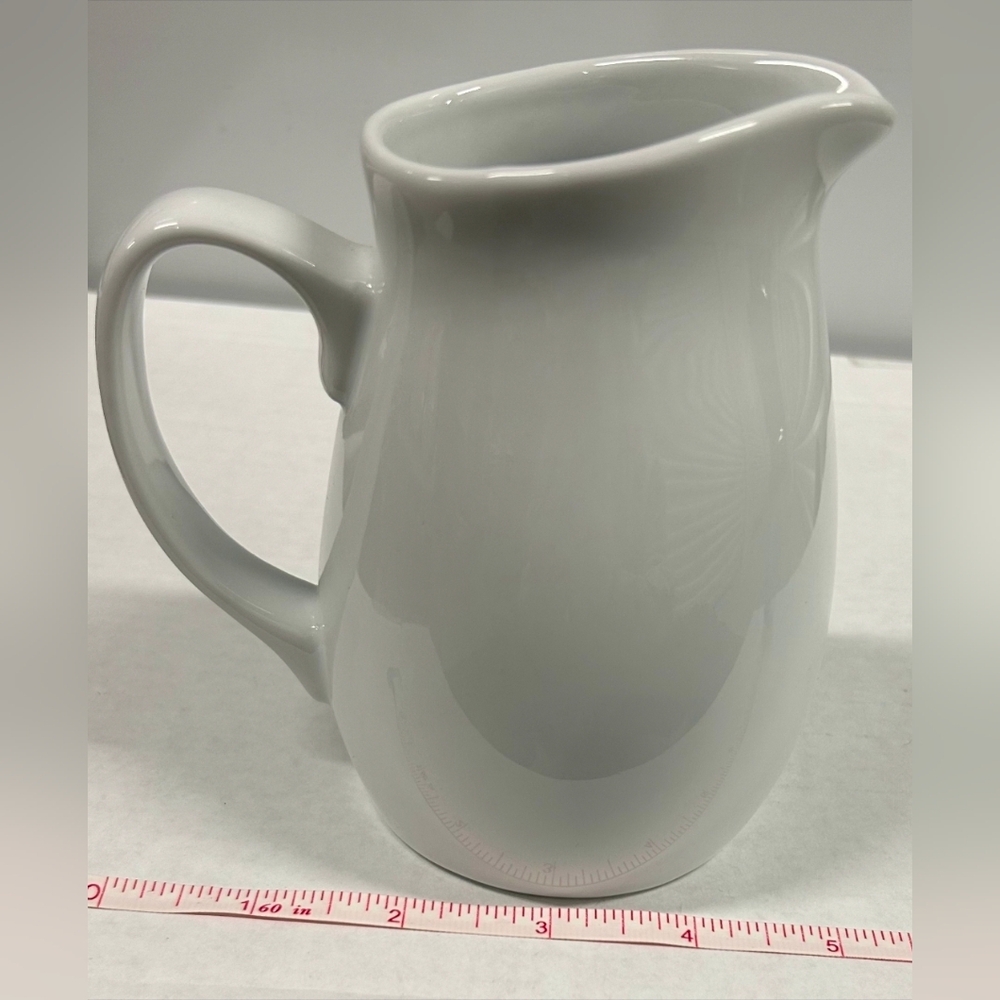 2 Fitz and Floyd Porcelain Creamer Syrup Pitcher White Everyday Juice 5.5” - Picture 5 of 10